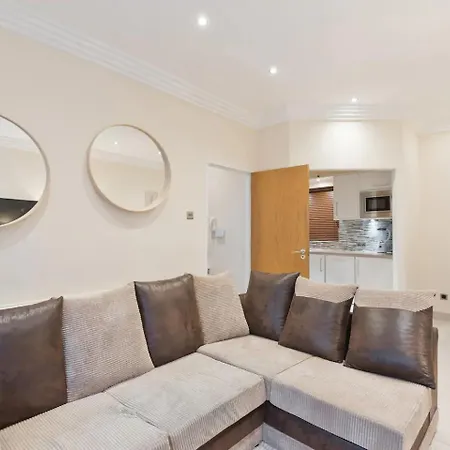 Апартаменты The Iveagh - Ifsc 1 *